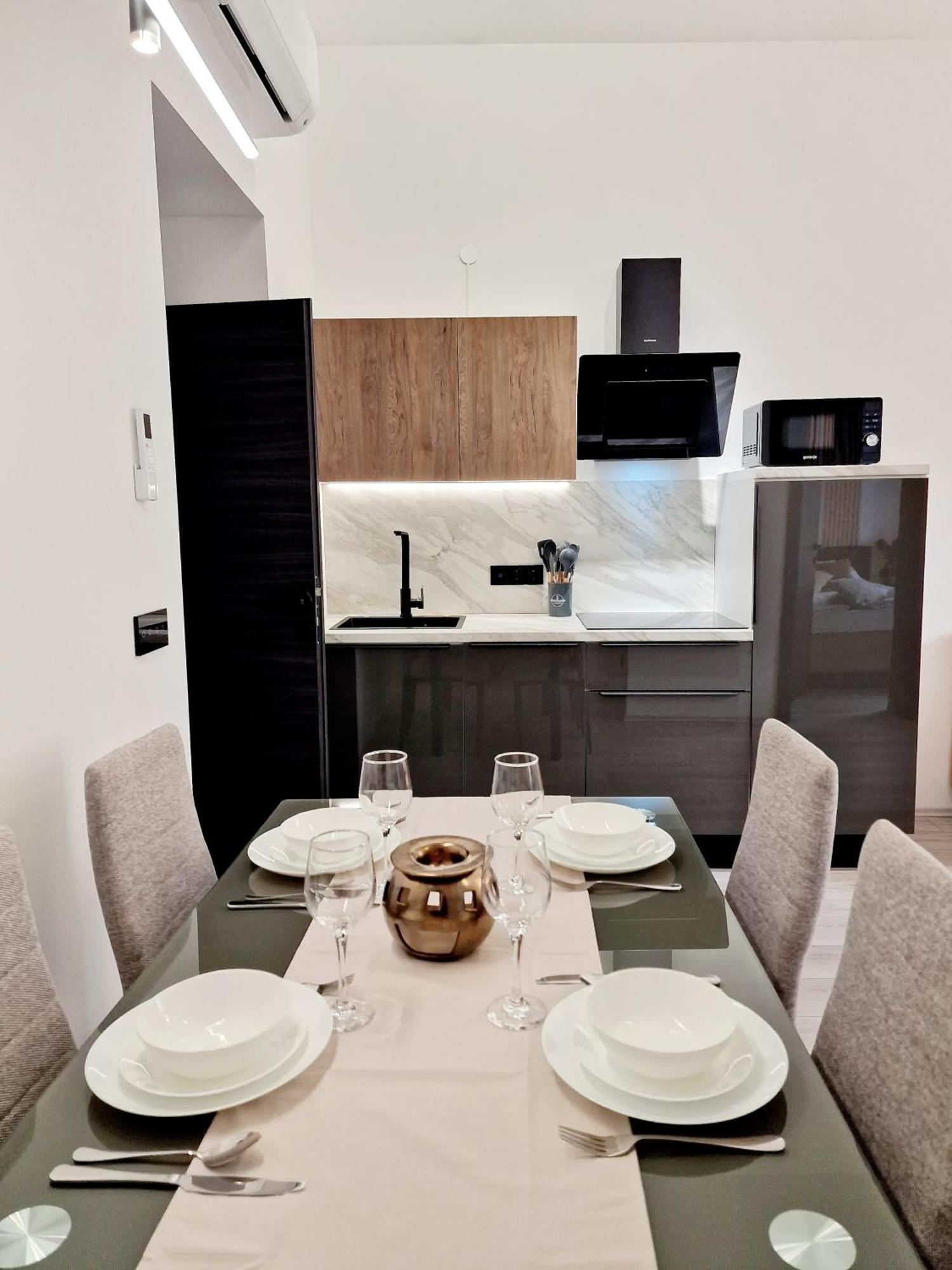 Veneziana Apartments غييكا المظهر الخارجي الصورة