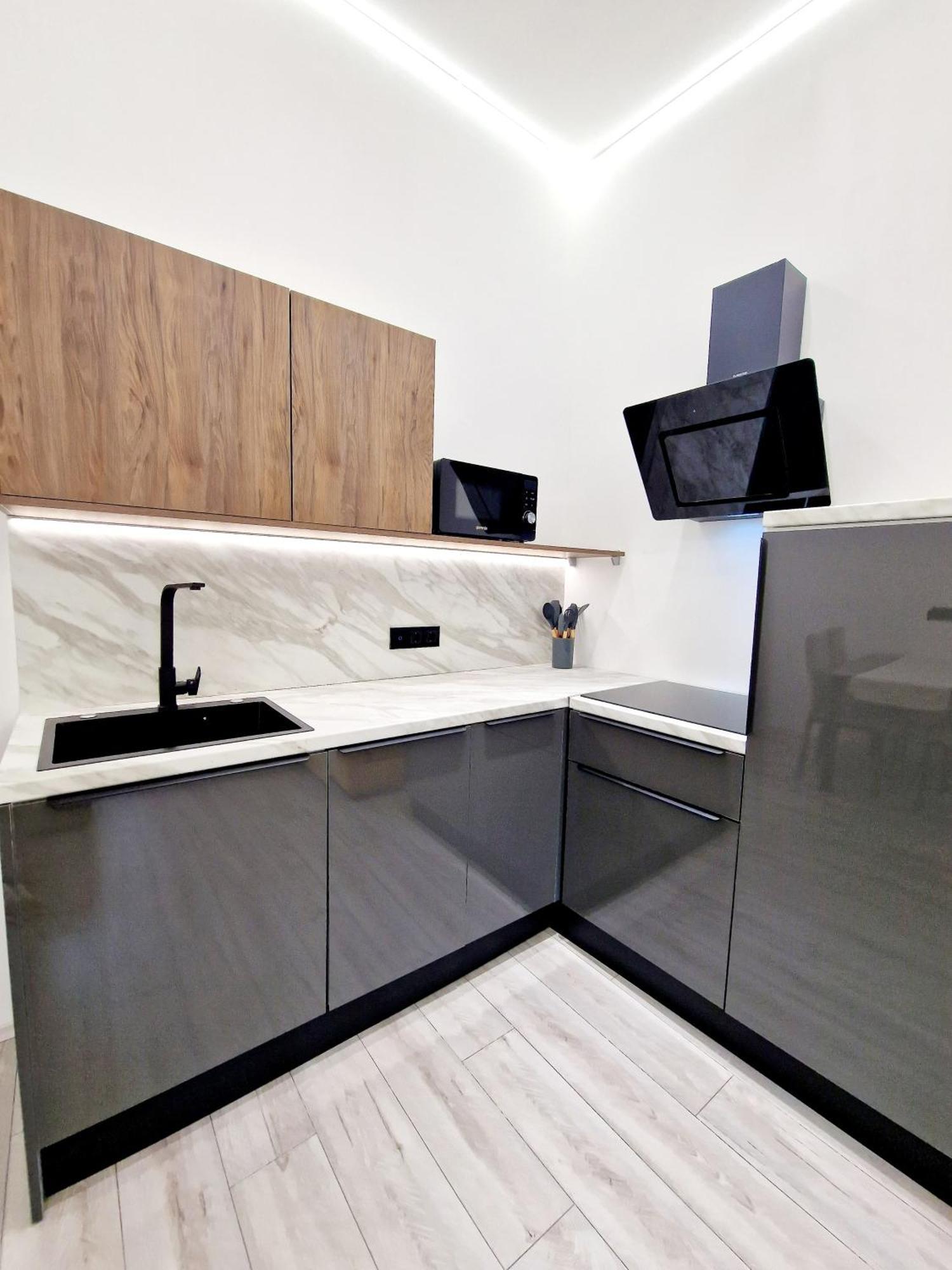 Veneziana Apartments غييكا المظهر الخارجي الصورة